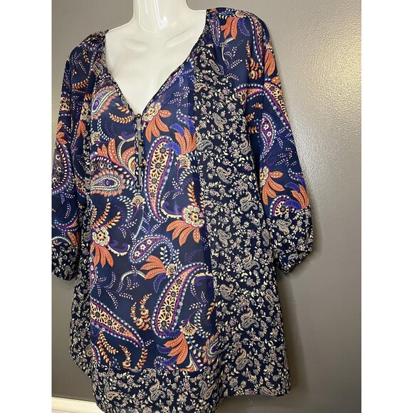 Chaps Shirt Womens Medium Blue Paisley Boho Tunic Top 3/4 Sleeve Lightweight - Picture 3 of 6